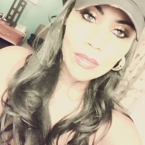 Meet your Posher, Colia